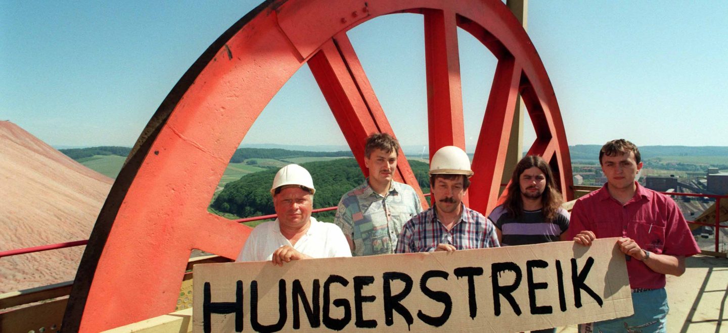 Bischofferode: Im Kaliwerk des Thüringer Ortes wehrten sich Arbeiter 1993 mit einem Hungerstreik gegen die Schließung. Erfolglos. Foto: Ralf Hirschberger / ZB-Fotoreport / DPA Picture-Alliance