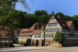 Maulbronn: Im Kloster der Ur-Württemberger Gemeinde wurden angeblich die ersten Maultaschen gefüllt. Foto: DEA/ALBERT CEOLAN/Getty Images