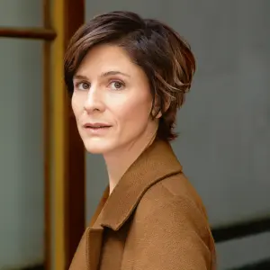 Porträt der Schauspielerin Christina Hecke.