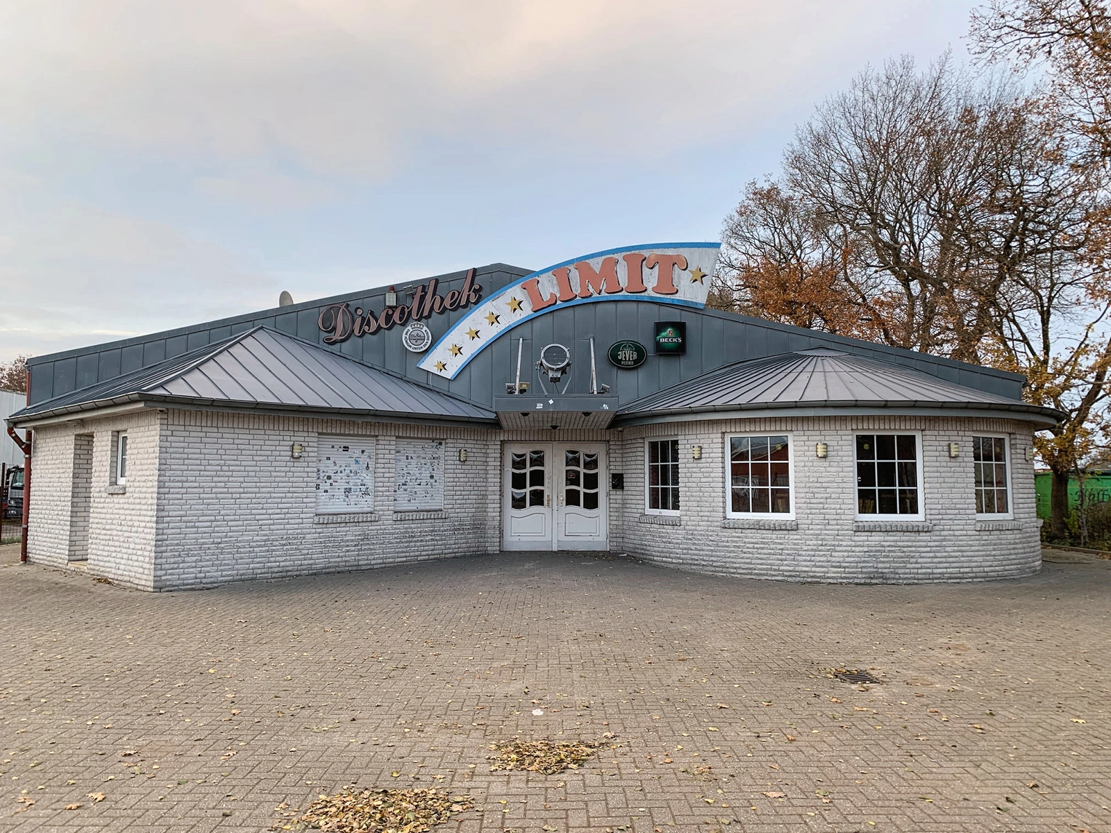 Das Limit, eine Dorfdisco in Ostfriesland.