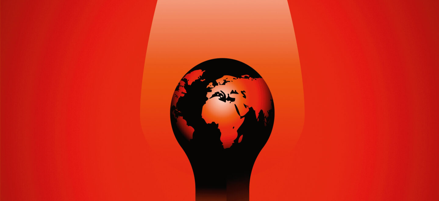 Eine Illustration zeigt den Erdball, der in Flammen steht.